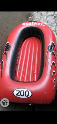 Надуваема детска лодка с гребла