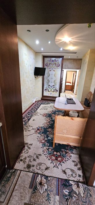 Ойбек метро 4-комн банковский дом