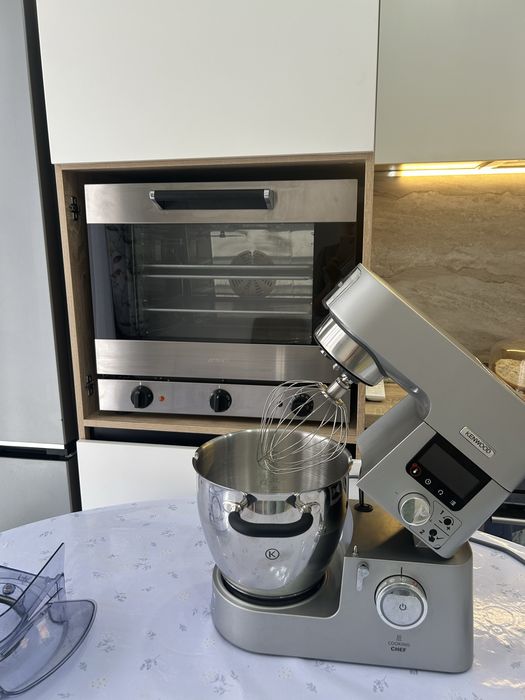 Продам Смег духовку Кенвуд кукинг шеф