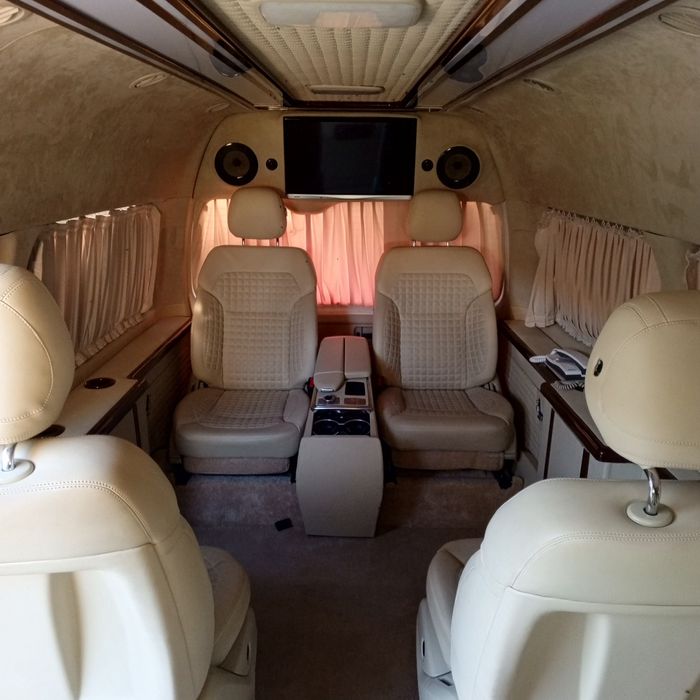 Toyota Hiace sotiladi