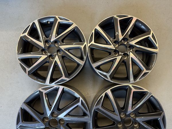 16цола Toyota 5x100 Тойота 5х100 4бр Оригинални