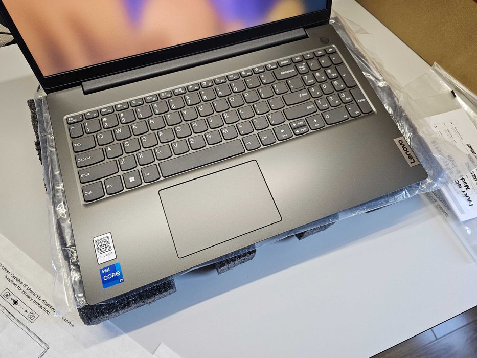 ПРОДАМ Lenovo V15G4 IRU Мощный Ноутбук Core™ i7-13620H / 13-ПОКОЛЕНИЯ.