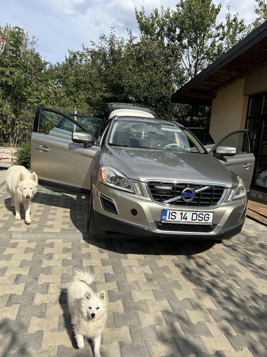 De vanzare Volvo XC60 stare foarte buna
