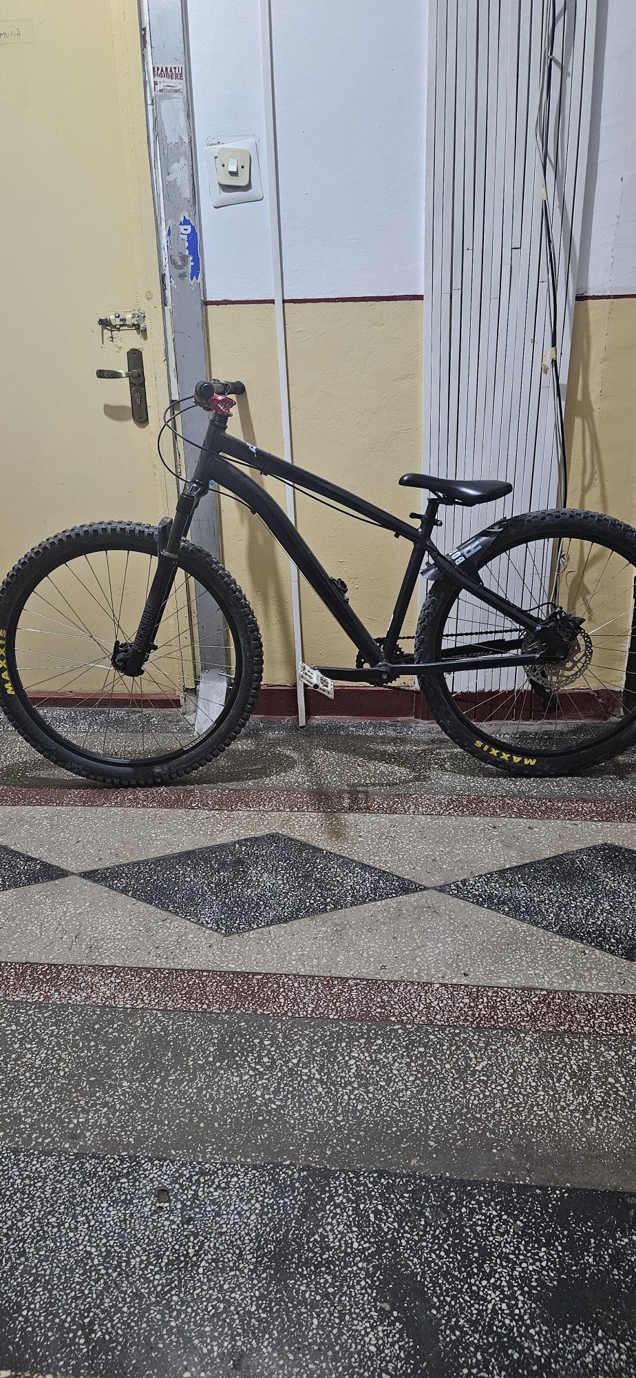 Vând rockrider st120 custom