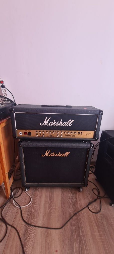 Amplificator si cabinet Marshall