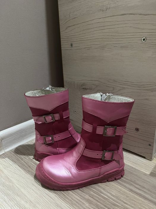 Продаю  сапоги  детские