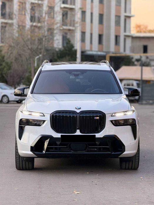 BMW X7 M60i возможно приобрести в рассрочку или обменять