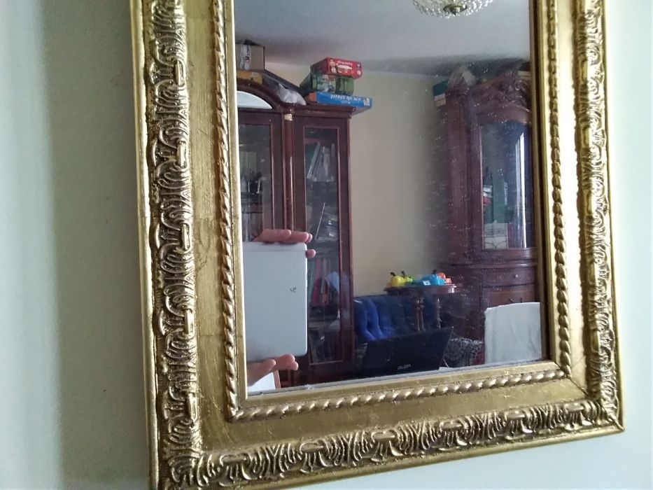 Vand oglinda lux cu rama aurie sculptata 90 cm x 35 cm