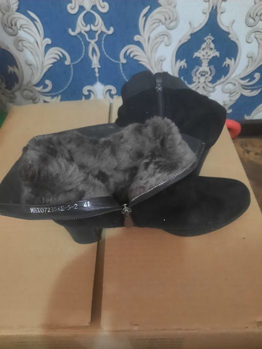 Продам зимние сапоги