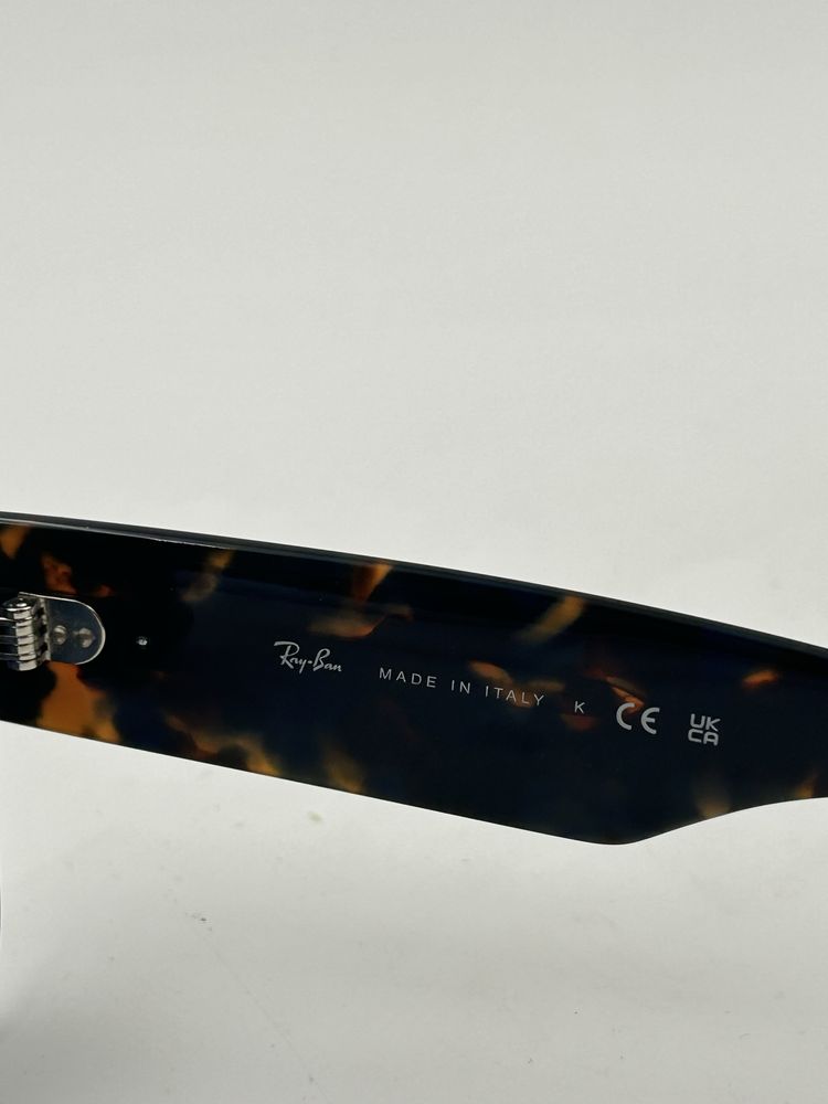 Ray-Ban Mega Wayfarer