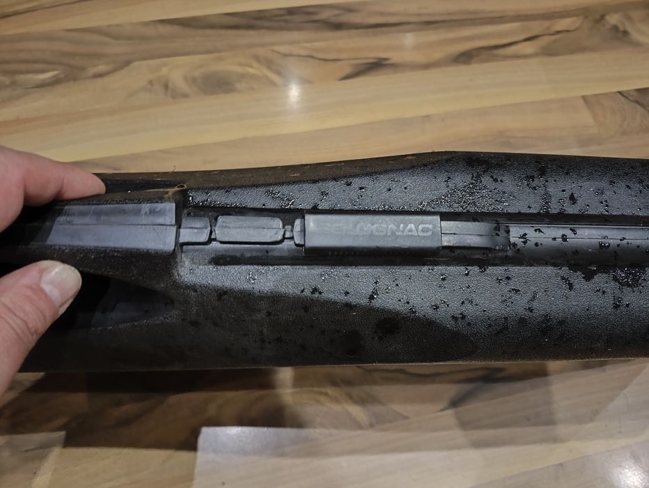 Продавам куфар за оръжие