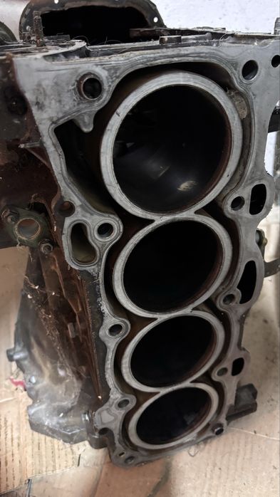 Тайота камри 2.4 обем