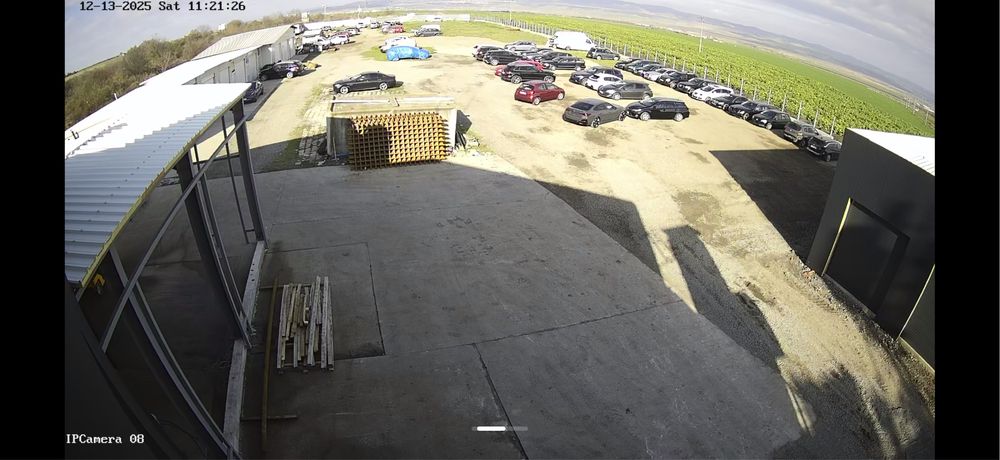 Дава се под наем Склад в Бургас, Лозово - 2000 кв.м за 0.51 € - Снимка #1