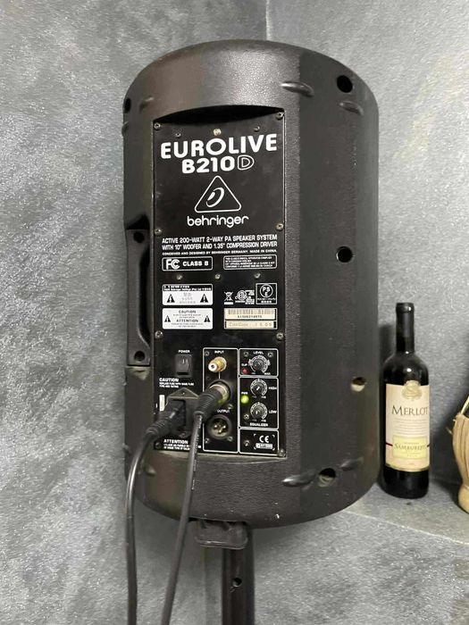 Boxe Behringer active