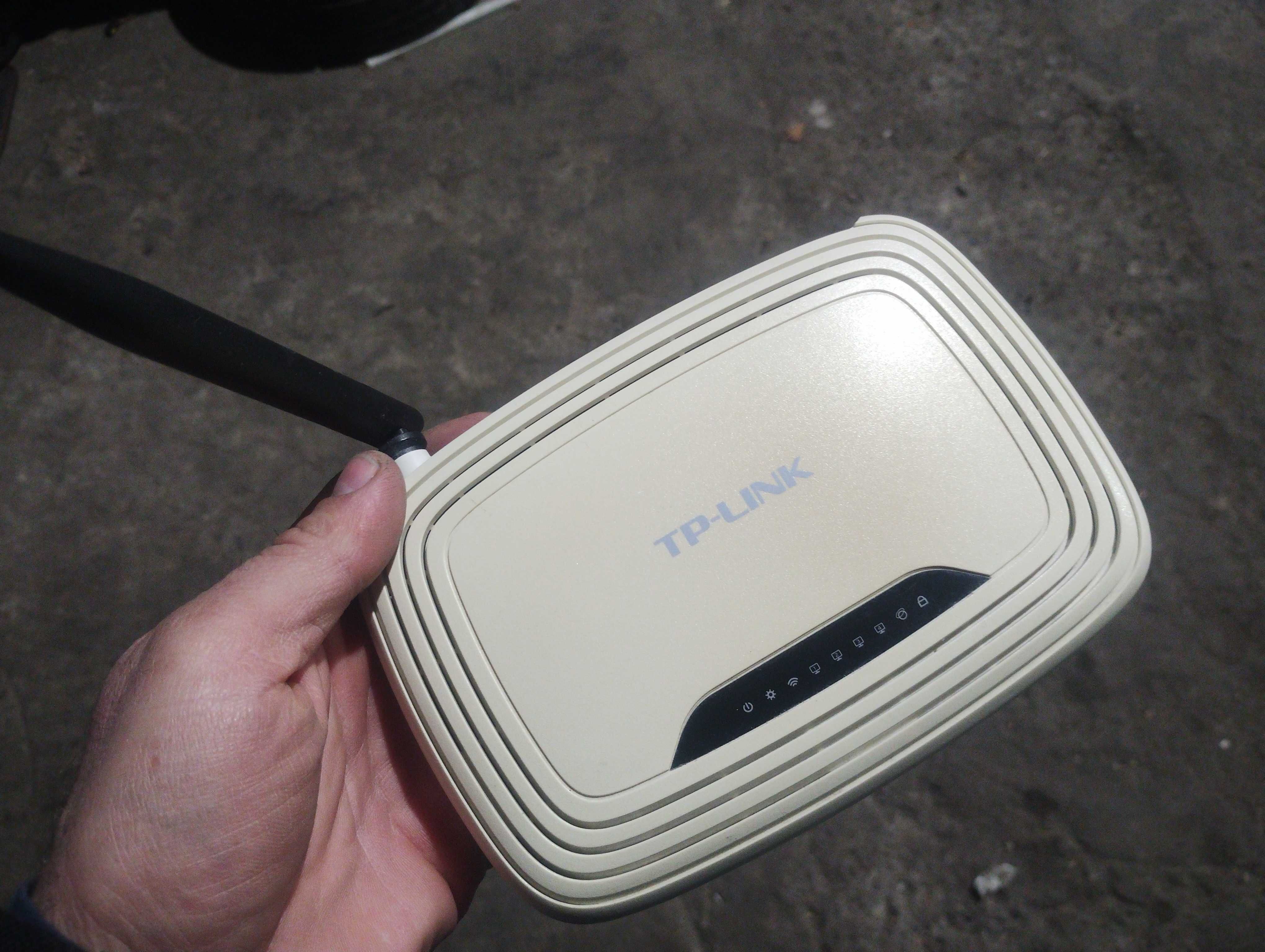 Рутер TP-Link TL-WR