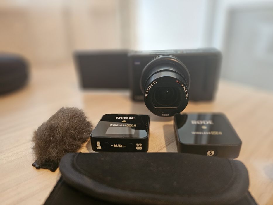 Камера Sony Zv-1 +микрофон RODE