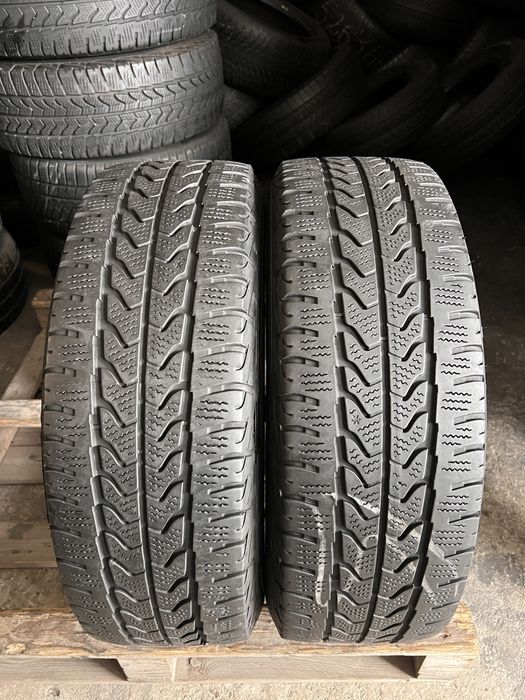 2 anvelope iarna 215/65/16 C , GoodYear , DOT 2024