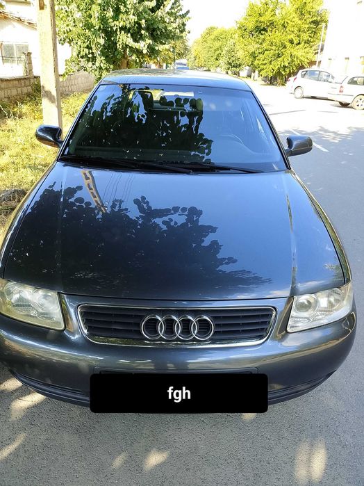 Продавам Ауди А3 от 2002 година.