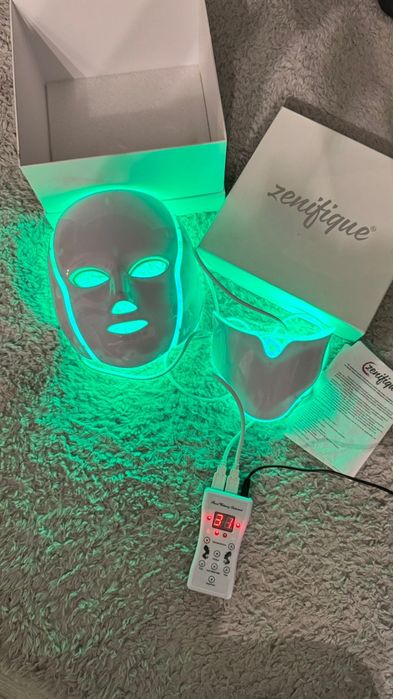 Masca LED Zenifique – 7 culori + microcurenți – pentru față și gât – c