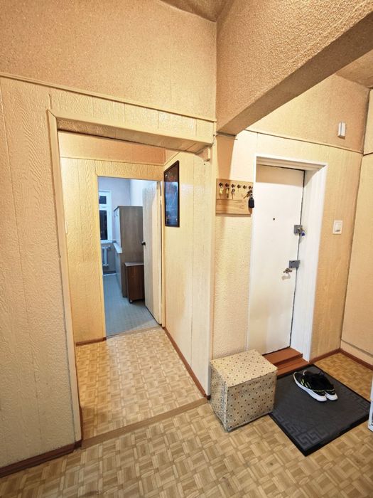 Мирзо Улугбекский раойн Паркенский оретир кафе у Бабушки , метро