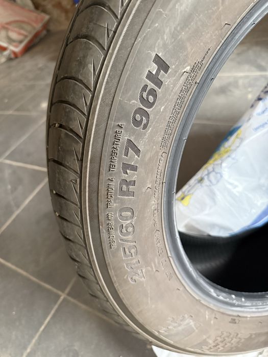 Vand 4 cauciucuri Kumho NOI 215/60 R17 !