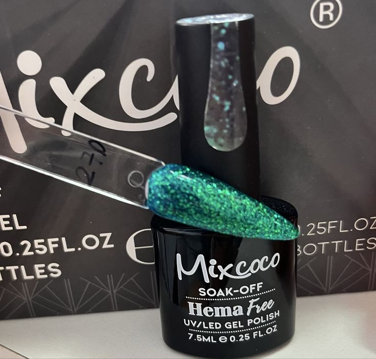 Продавам колекция от гел лакове MİXCOCO Всички са в отлично състояние.