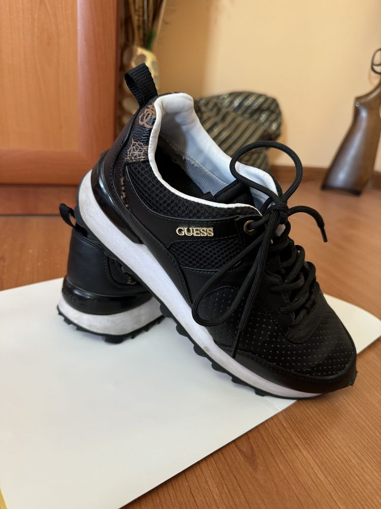 Дамски обувки Guess