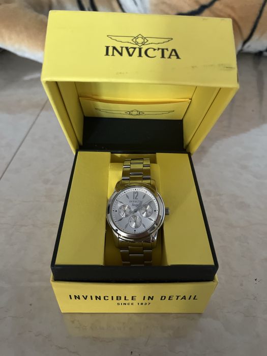 Продаю мужские часы INVISTA