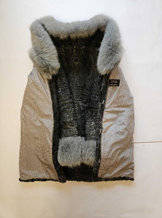 Haina din blană Astrahan