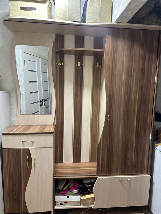 Шкаф для прихожей