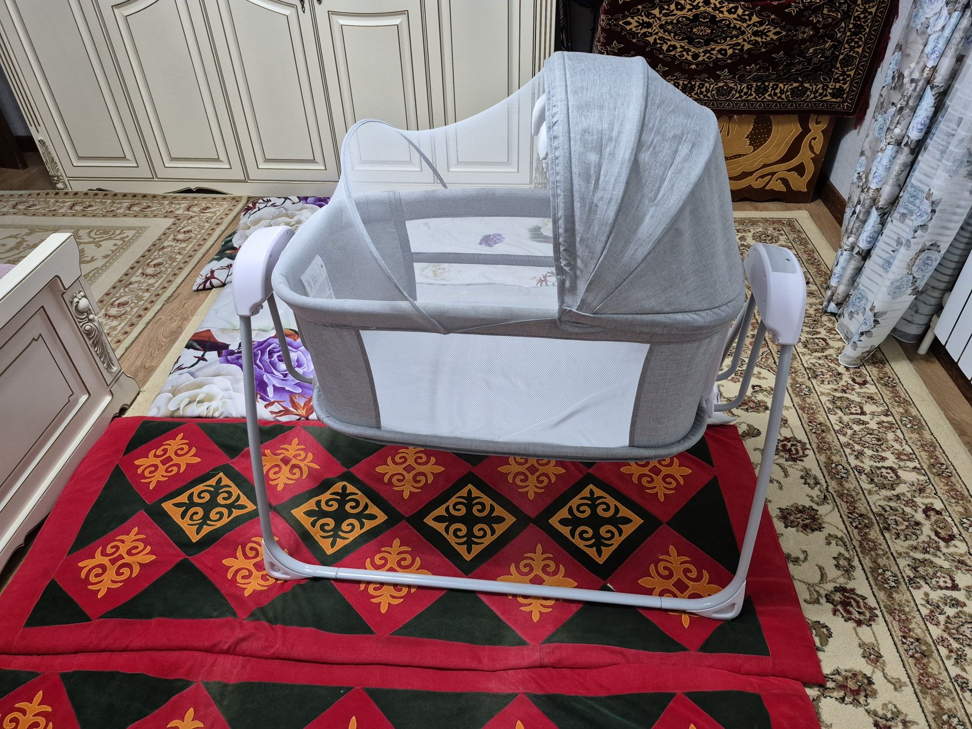 Детский электронный манеж