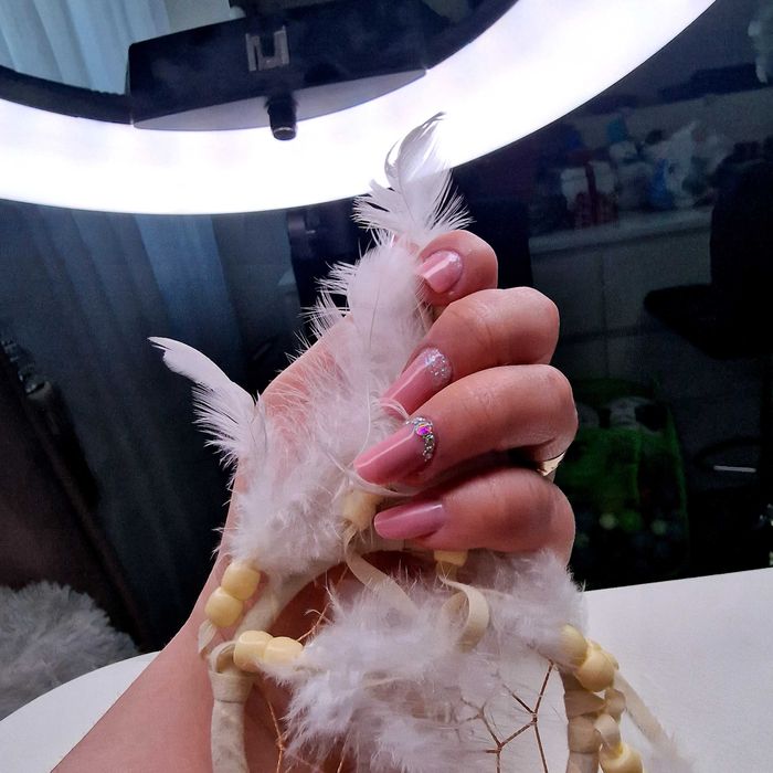 Unghii cu gel voluntari