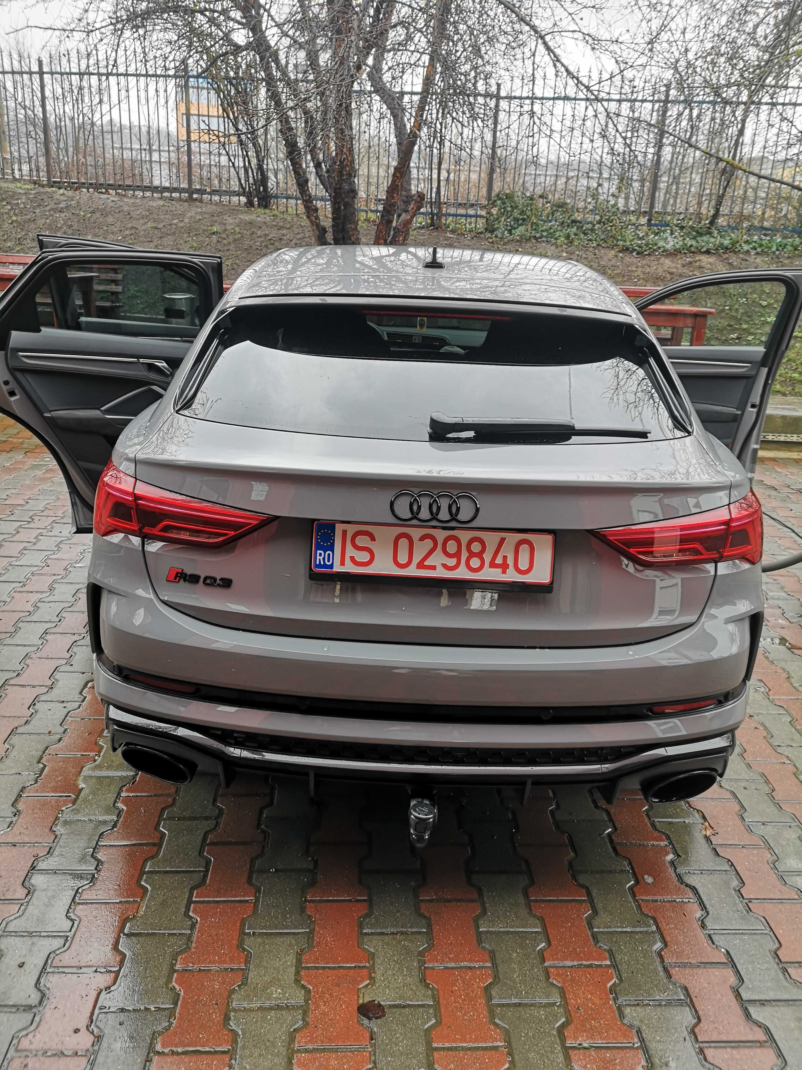 Audi RS Q3 Sportback din 2021 motor 2.5 litri Benzina 400 cai putere