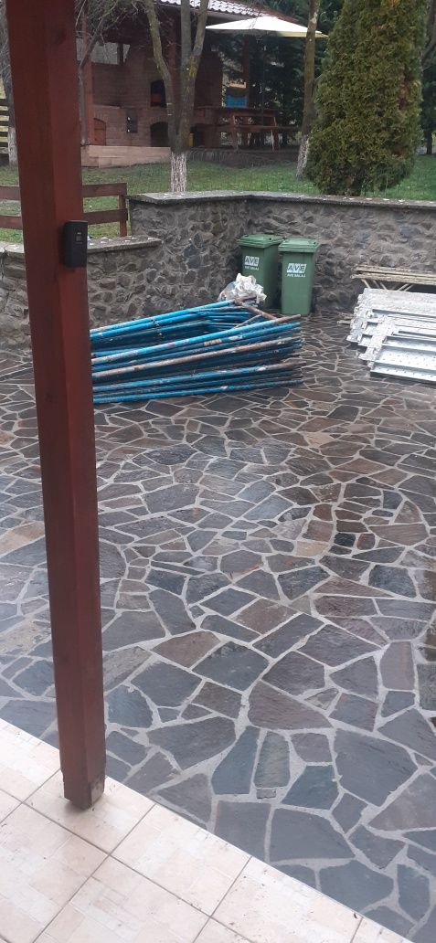 schela de inchiriat