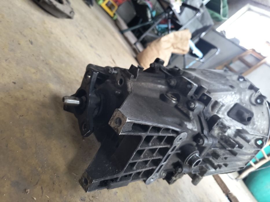 Скоростна кутия Мерцедес здрава