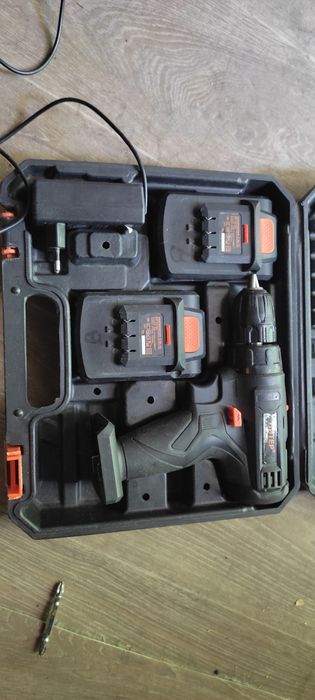 Шуруповёрт Питер 24 в