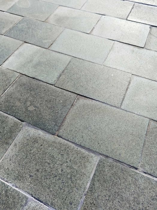 Oferim servicii de curățare piatra naturala,marmura,granit.