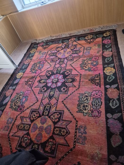 Қазақша қолдан тоқылған кілем