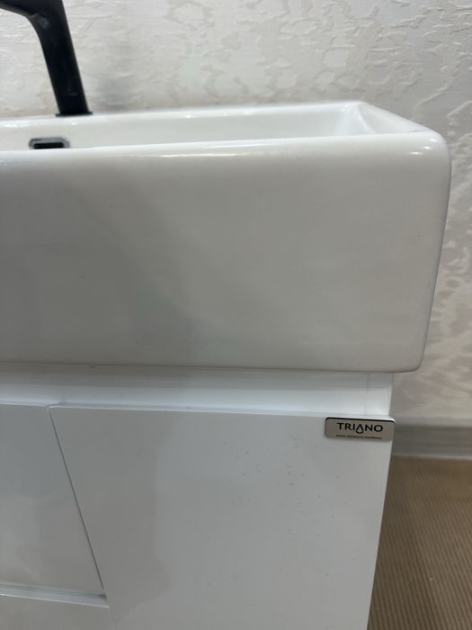 Шкаф имифка за баня