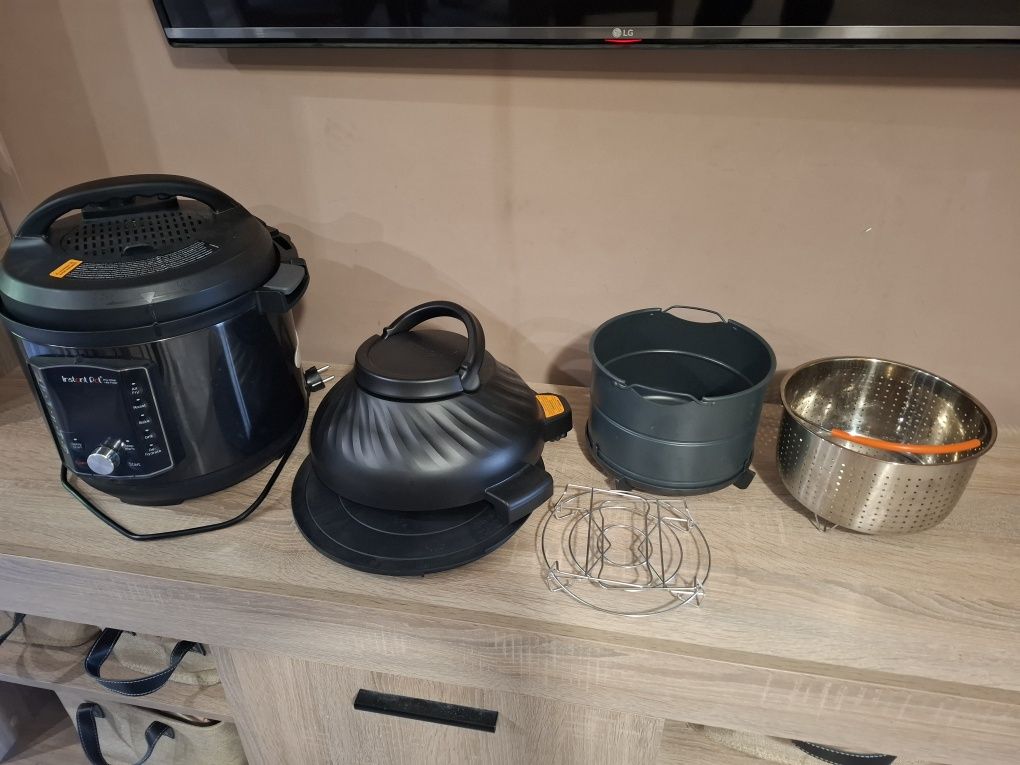 Комбиниран Instan pot PRO CRISP + AIR FRYER 7.6L с гаранция