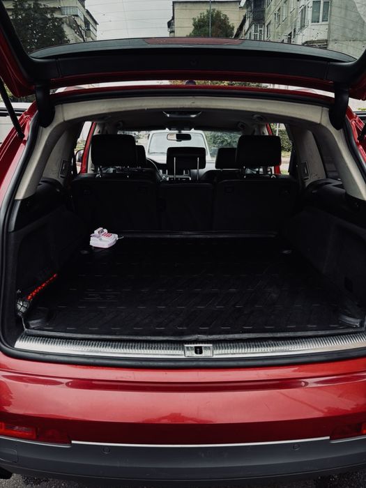 Vând Audi q7 2007