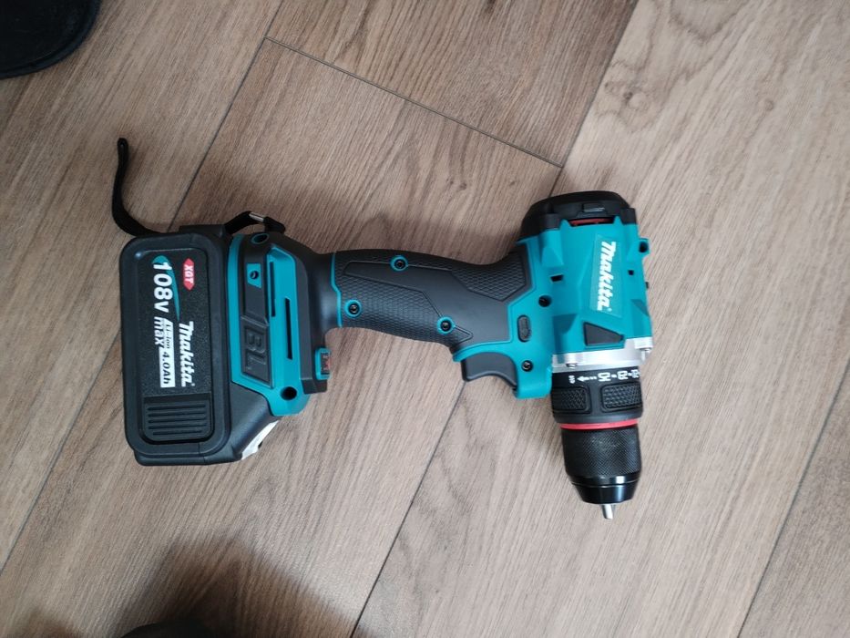 Акумулаторни машини 4 в 1 винтоверт гайковерт перфоратор ъглошлайф