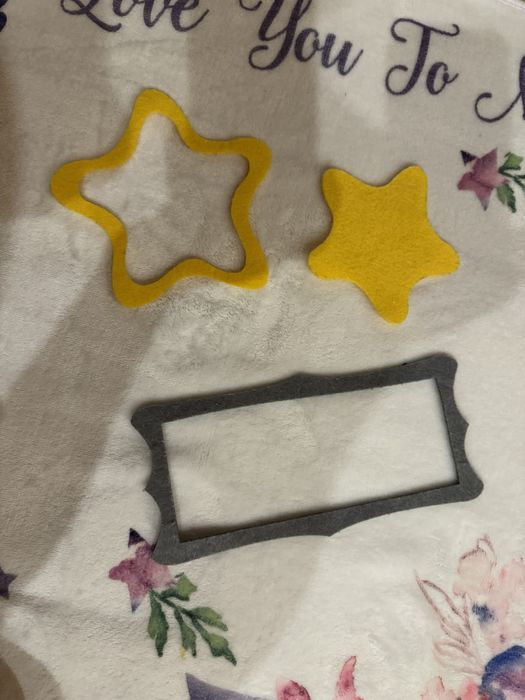 Patura pufoasa bebe milestones cu 3 accesorii