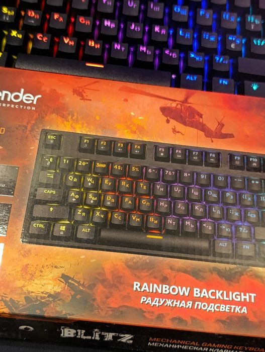 Механическая клавиатура Defender Blitz с RGB-подсветкой (с коробкой и