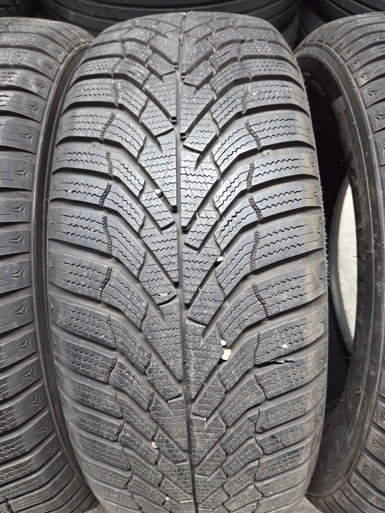 Set 4 anvelope SH iarna Kumho 215/60/16 dot 2023