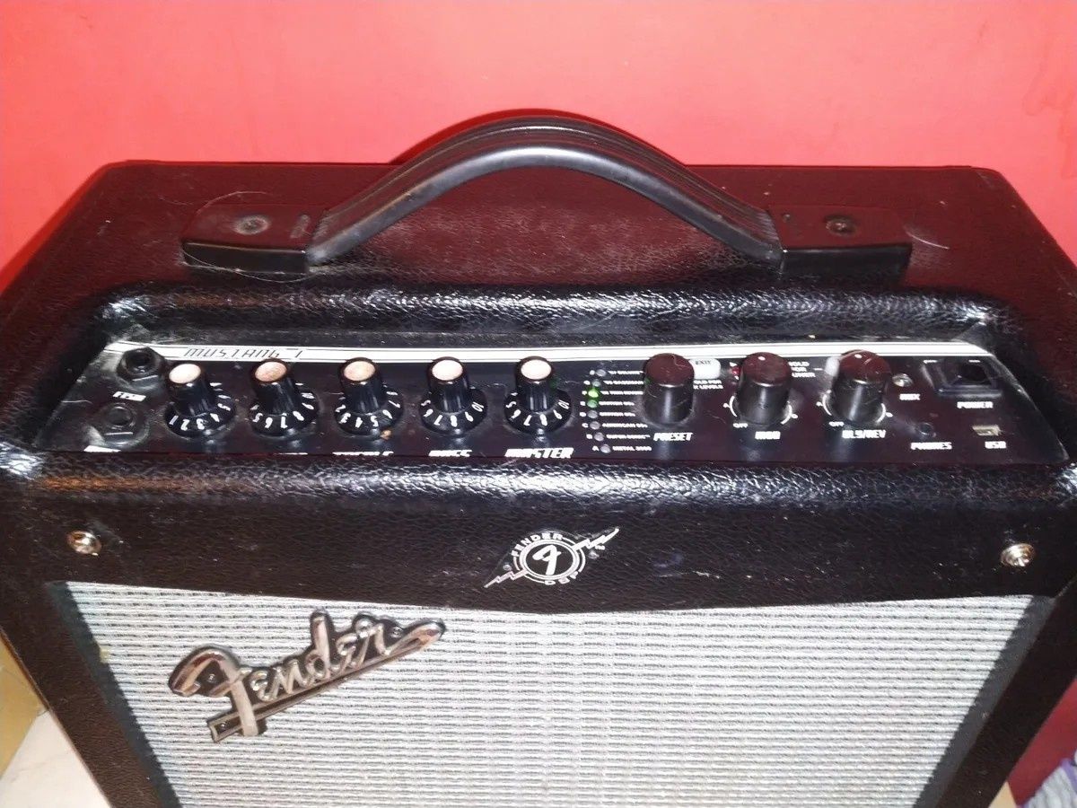 Amplificator chitara Fender Mustang 1 v.2