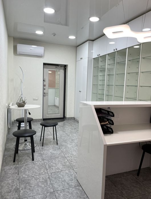 Продаю нежилое помещение