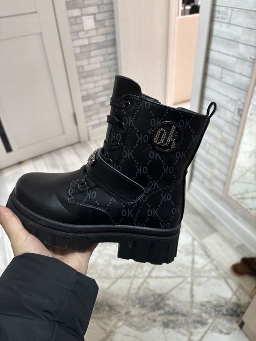 Обувь для девочки , зимняя