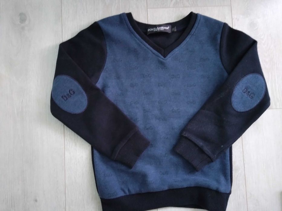 Детски фирмени комплекти на Gucci, Бенетон и др.,за 3г.-25-60лв.брой.