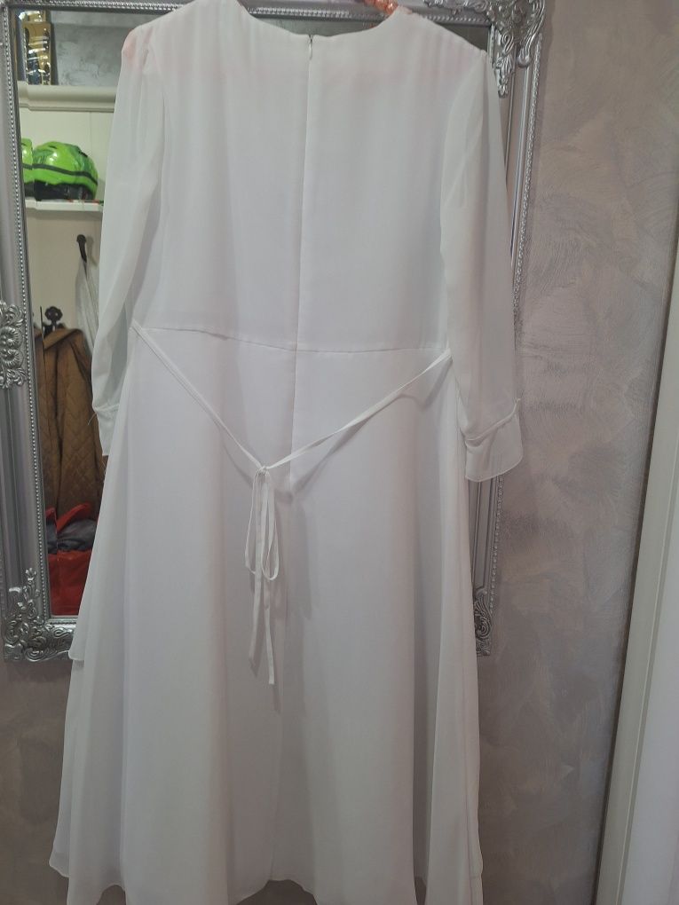 Rochie mireasa noua
